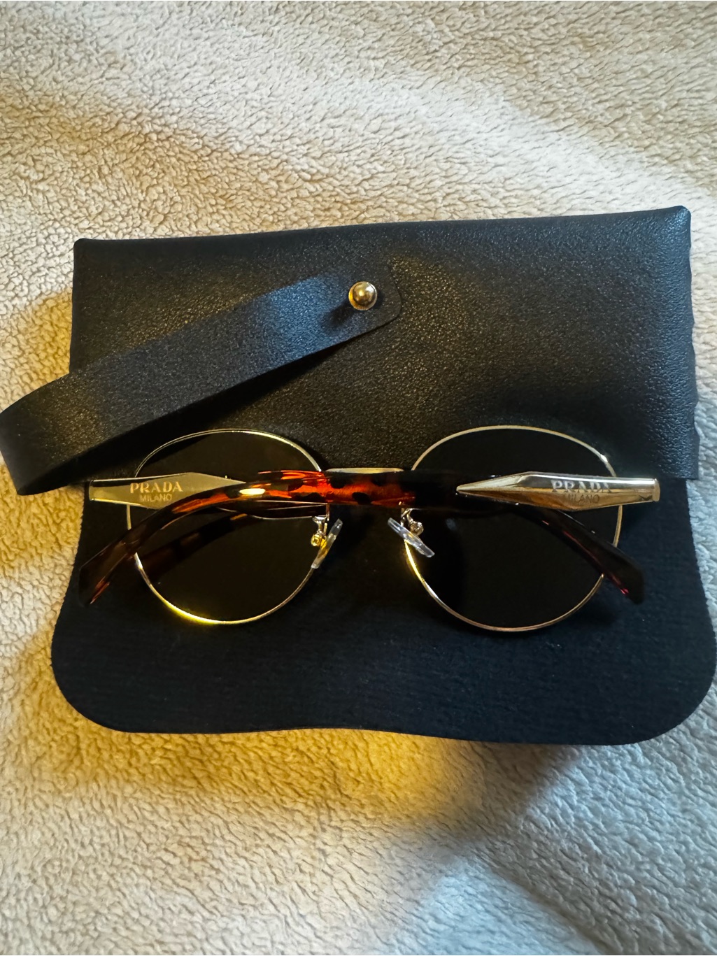 Prada Round Sunglasses In Tortoiseshell And Black